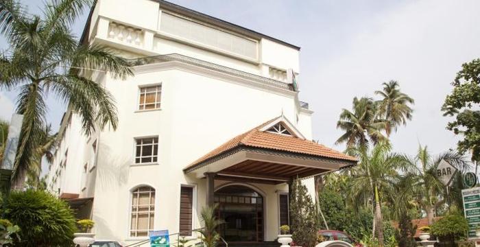 Holiday Hotel Cherai